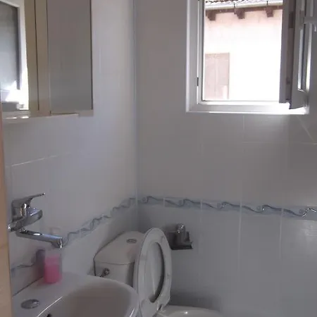 Borova House 3*